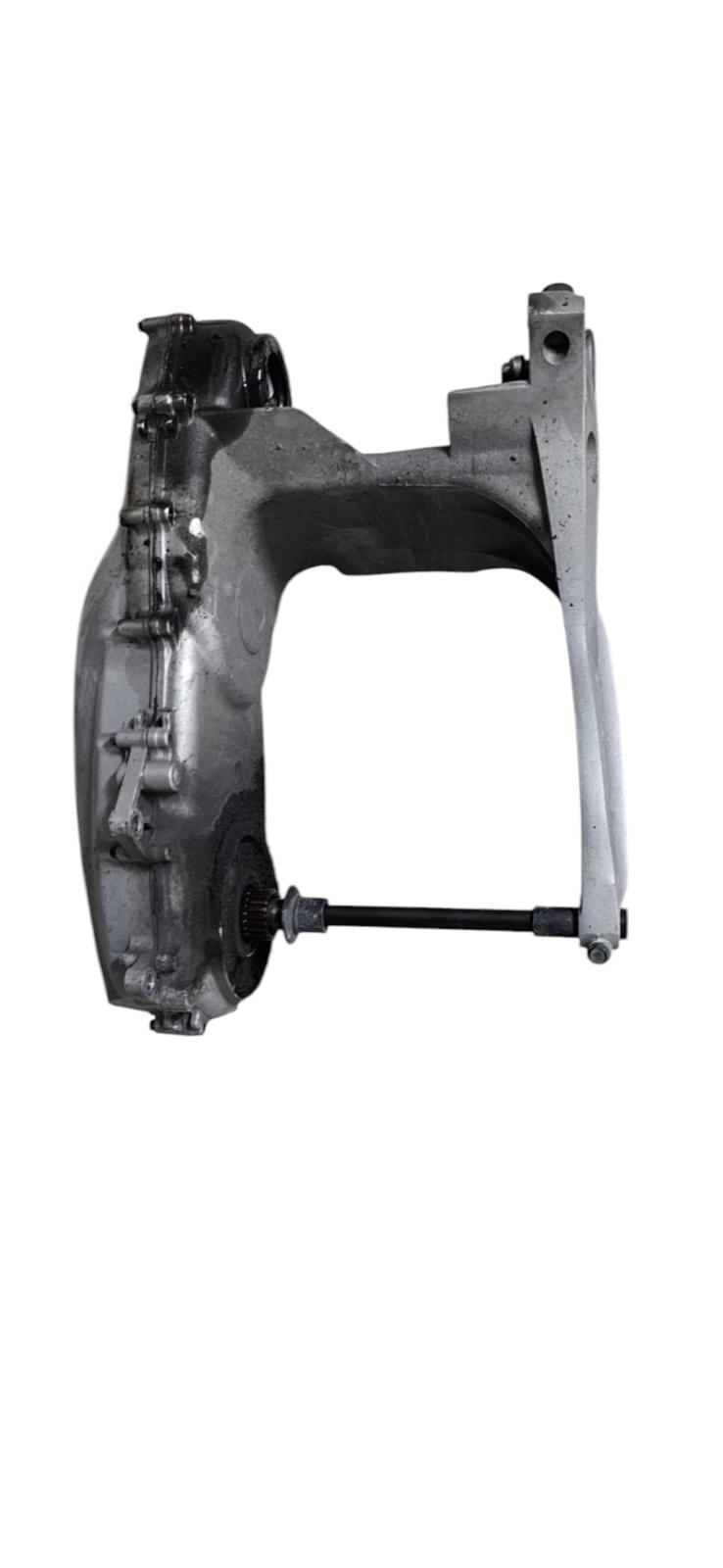 Forcellone cardano posteriore usato originale Yamaha TMax 500 2001/2002/2003/2004/2005/2006/2007/2008/2009/2010/2011